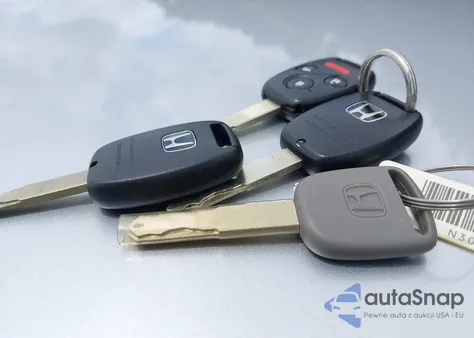 2006 Honda Accord 3.0 Ex z USA, uszkodzony, nr VIN 1HGCM66586A003854